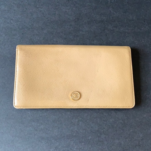 CHANEL Handbags - Chanel Wallet